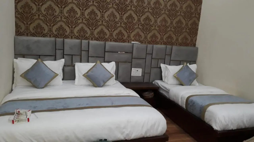 GUNTAS RESIDENCY