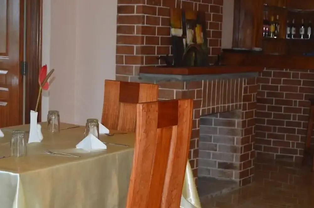 Jari Inn Bistro