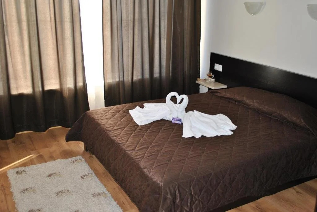 Antorini Apartments