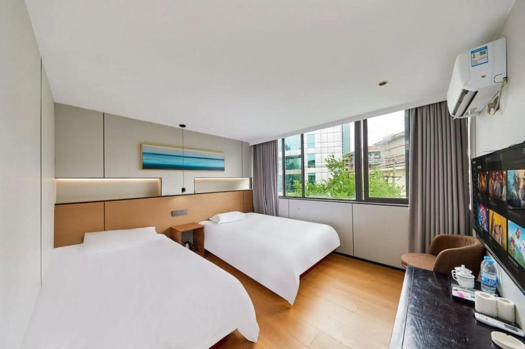 Xiaoxiao Hostel (Guangzhou Road)