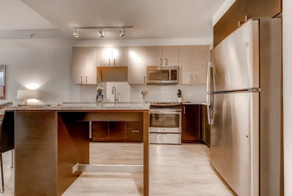 Global Luxury Suites in Rosslyn