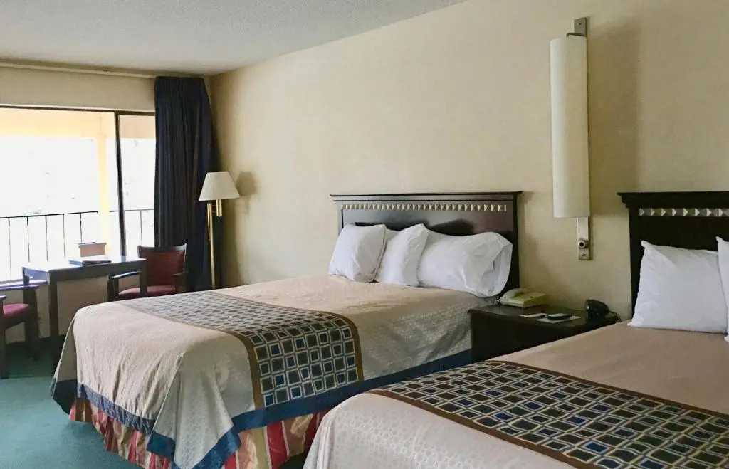 Rivers Edge Lodge