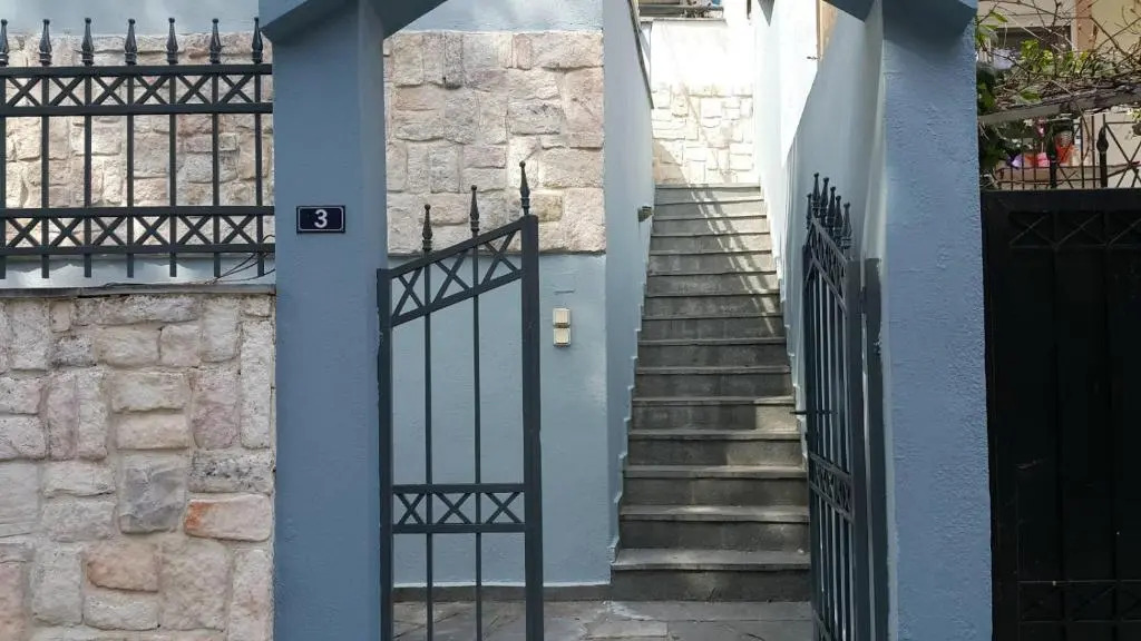 HOPE HOUSE