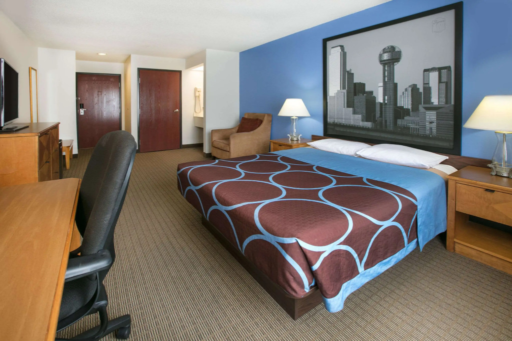Super 8 by Wyndham Garland Rowlett East Dallas Area
