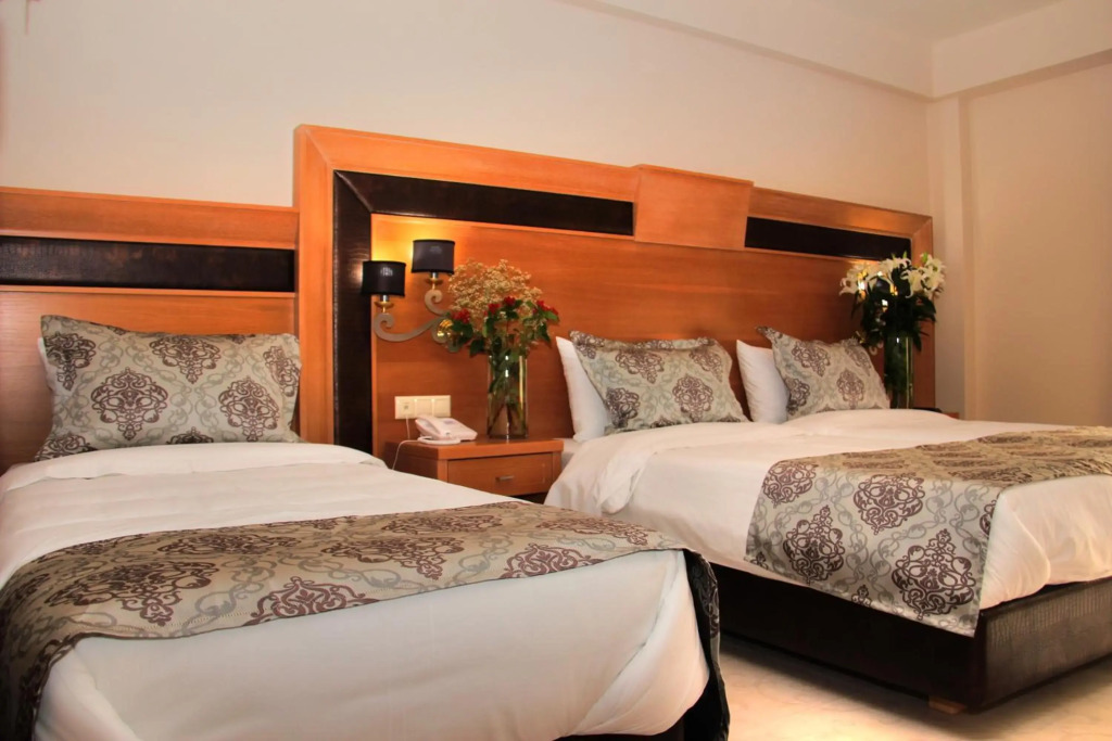 Grand Meteora Hotel