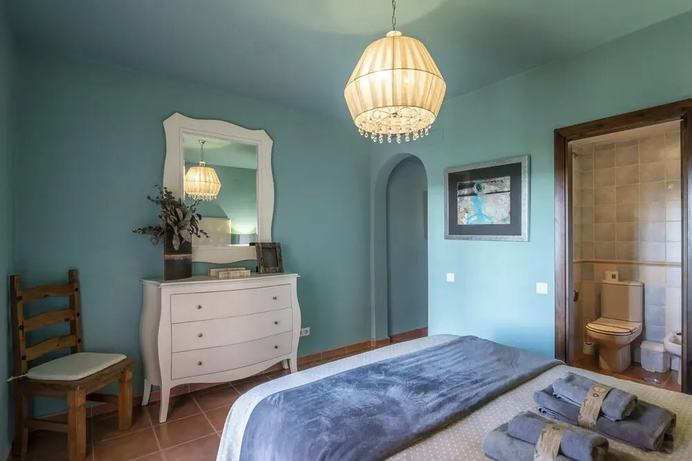 3-bedroom Apartment With Pool