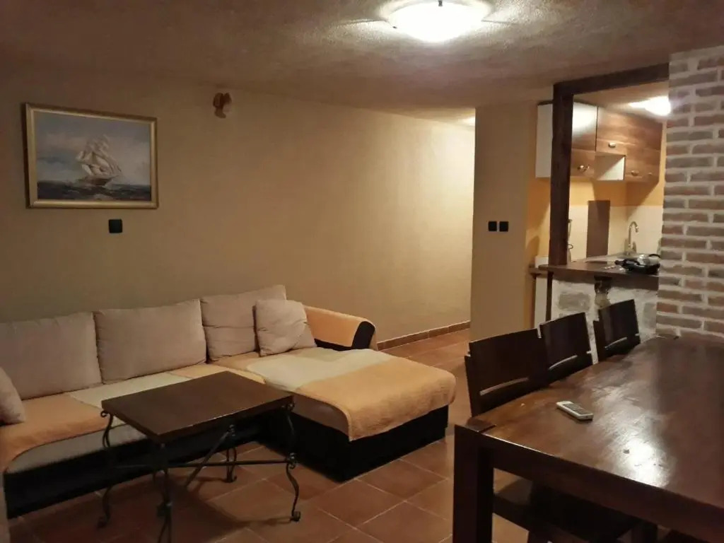 Apartments Lanmari