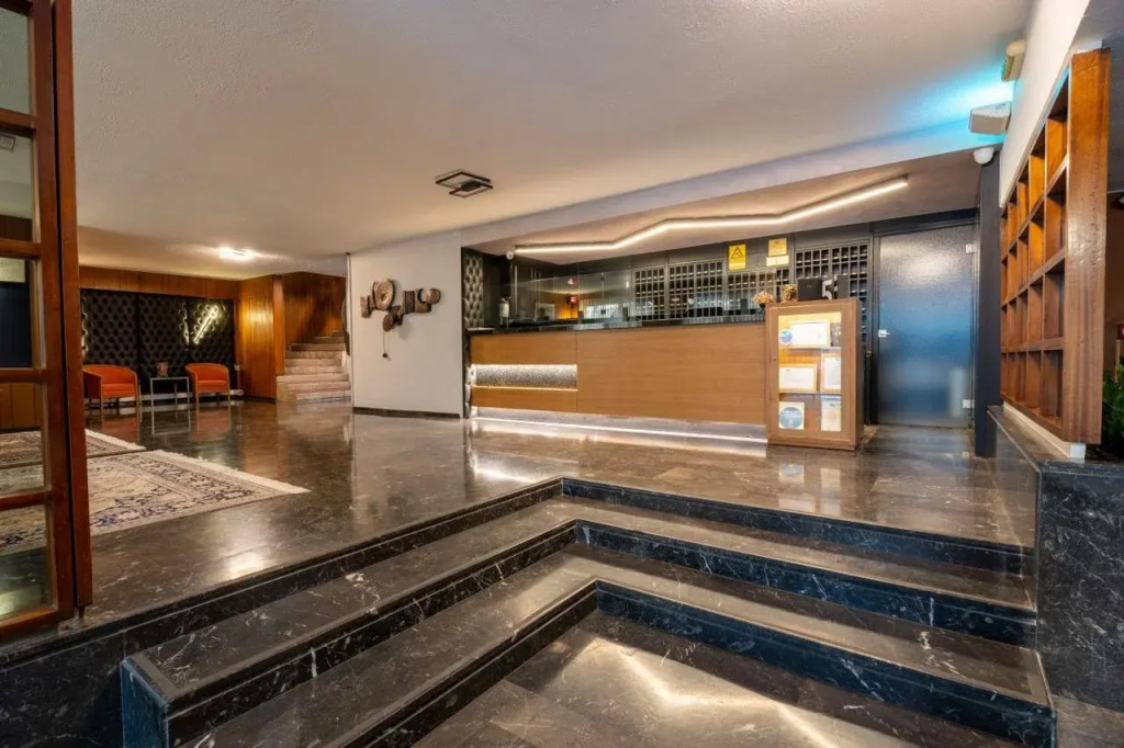 Queen Olga Hotel
