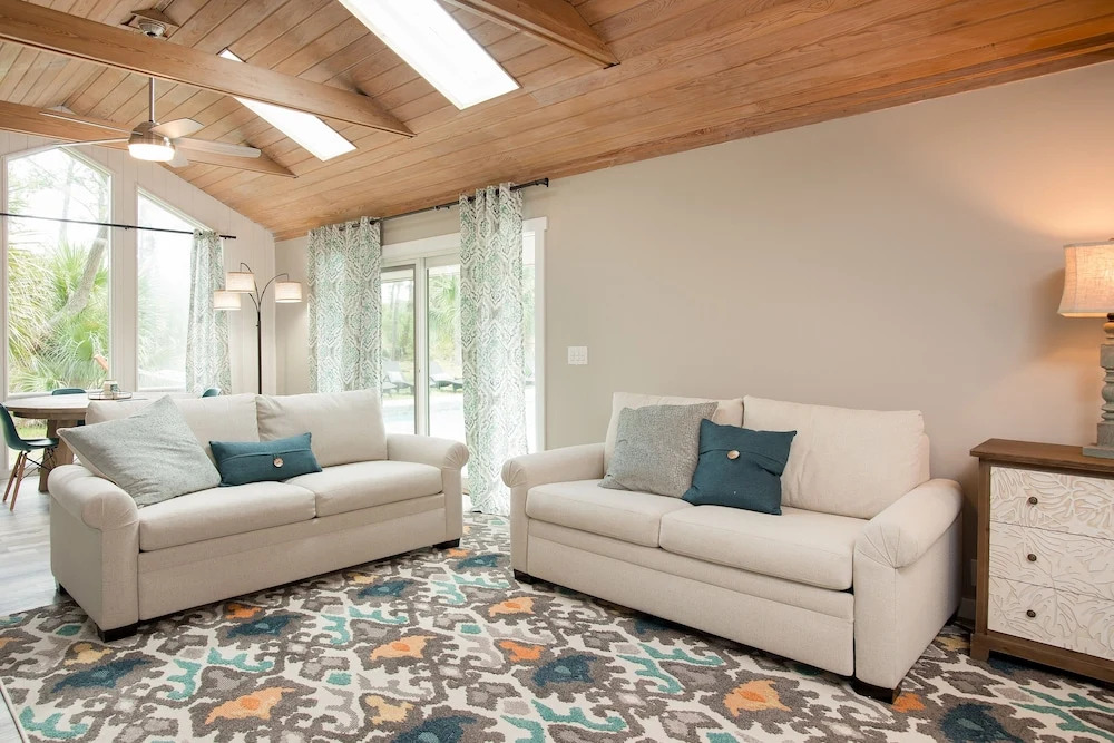 New Listing! All-Suite Sea Pines Stunner W/ Pool Home