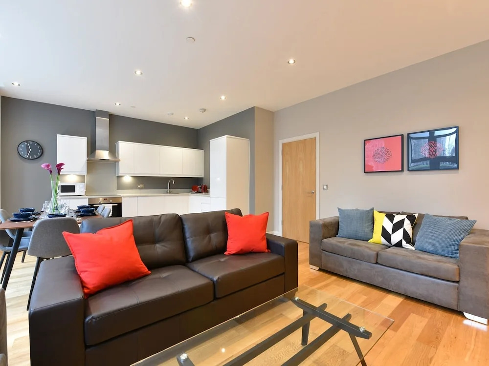 Emerald House Apartments East Croydon