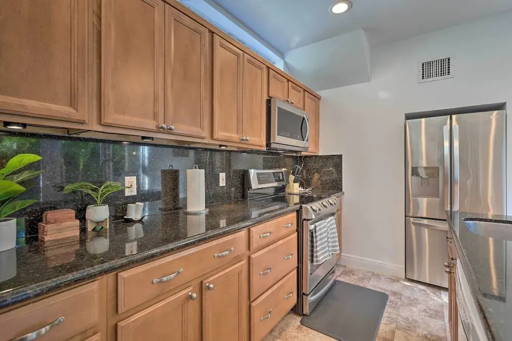 < 9 Mi to Downtown Miami - Modern Getaway
