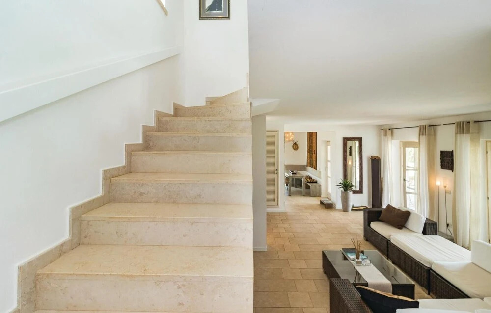 Three-Bedroom Holiday Home In Stifanici