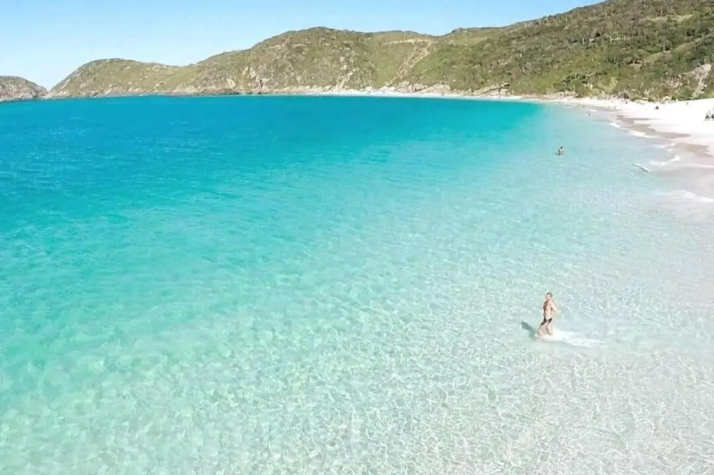 Lindo Apto 2 quartos c/suíte de frente na prainha!