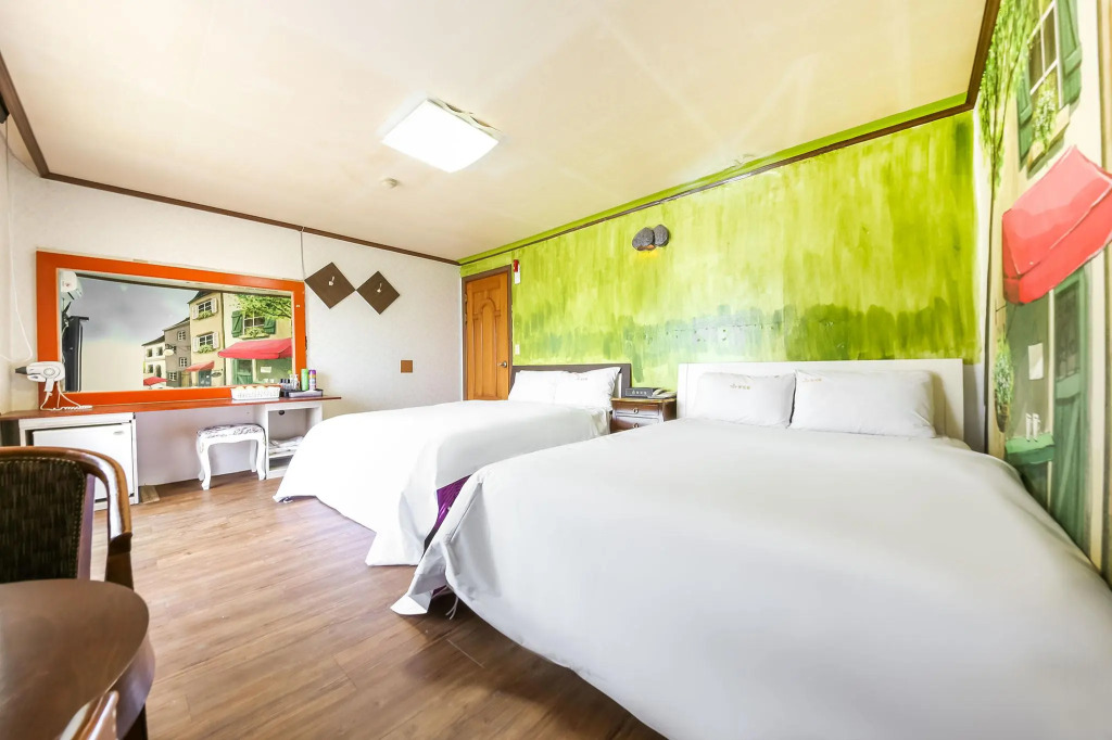 Top Motel