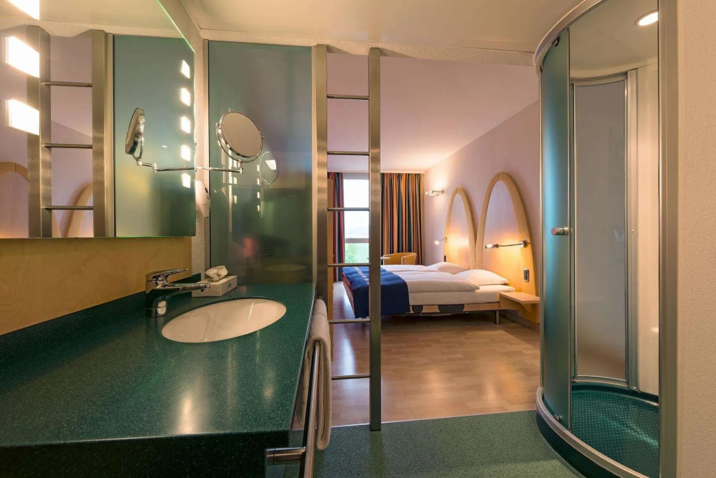 B&B HOTEL Lully 3 Lakes