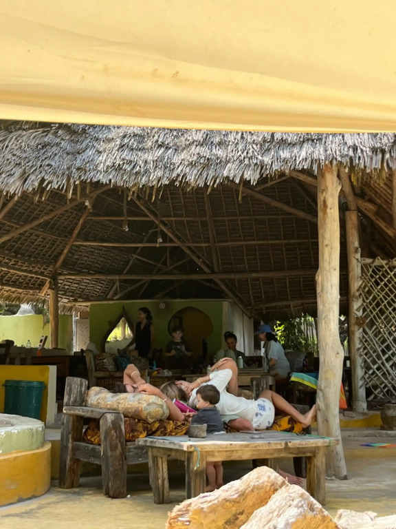 Sazani Beach Lodge and Tidal Lounge