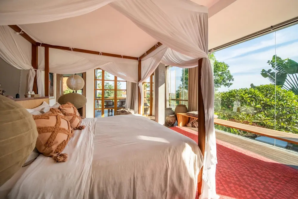 Stunning 4BR Private Villa in Canggu