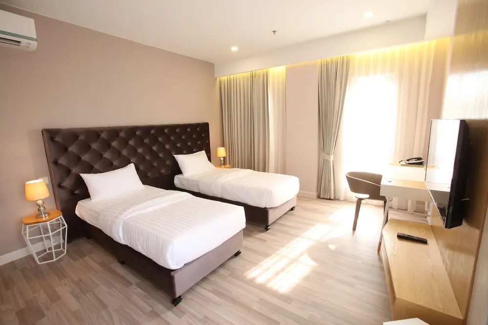 D'Anggerek Hotel