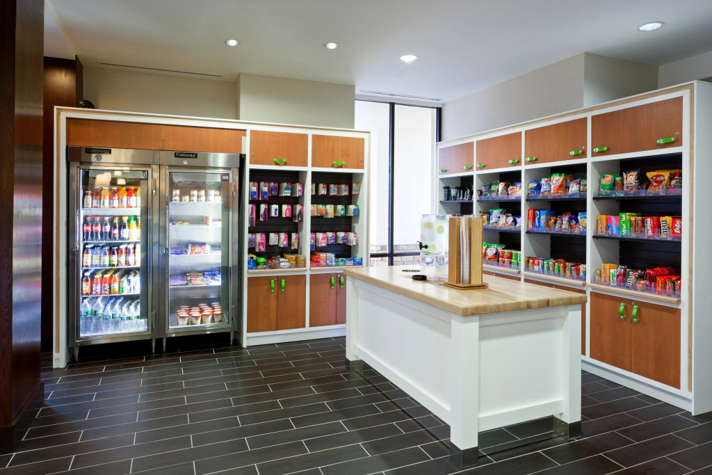 Holiday Inn Clark - Newark by IHG