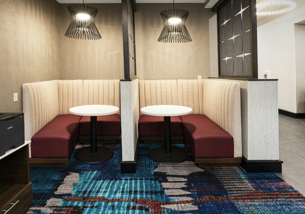 Hampton Inn & Suites - Raleigh Downtown