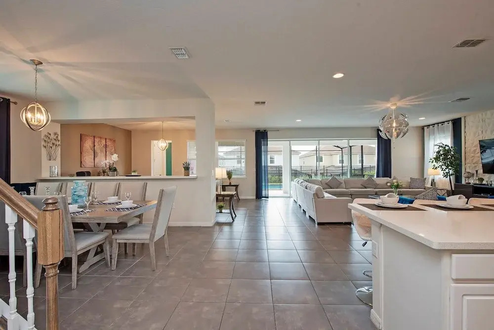 1799 Amazing 9Bd Near Disney