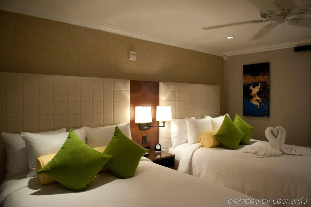 Almond Tree Inn
