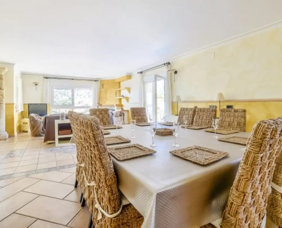 Villa - 5 Bedrooms with Pool - 106414