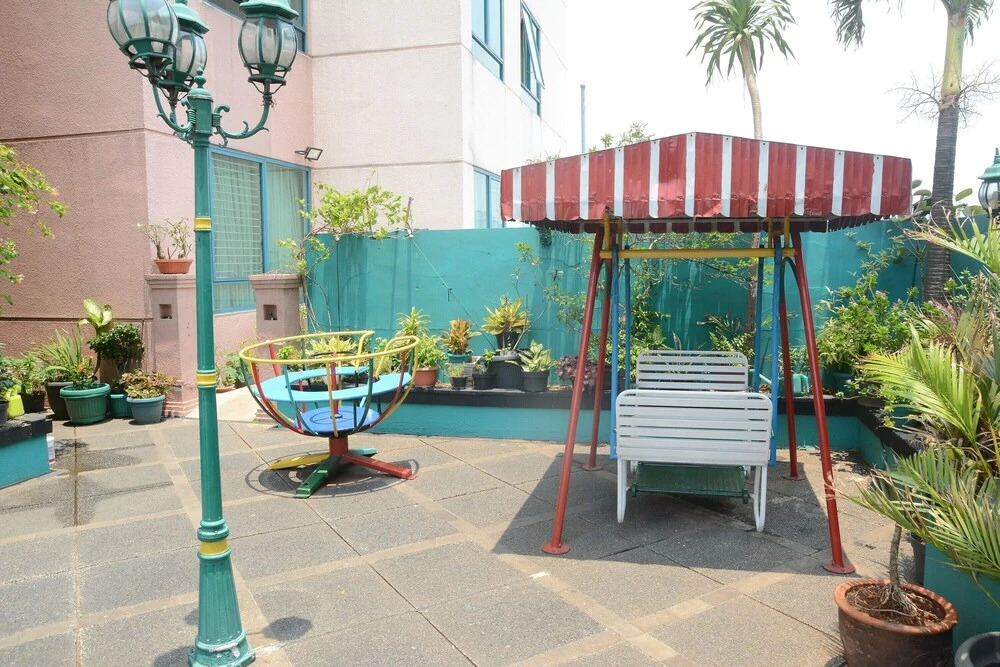 Good Choice 1BR Pangeran Jayakarta Apartment By Travelio