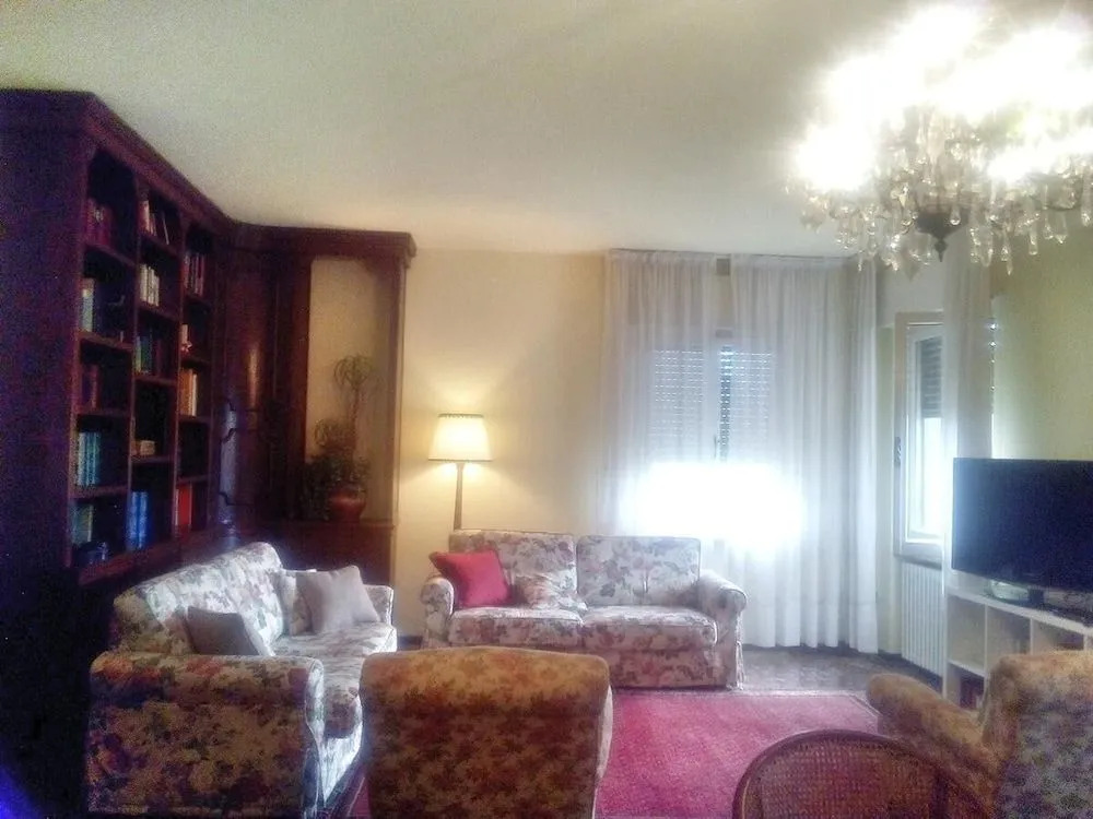 Edo B&B-Olivo