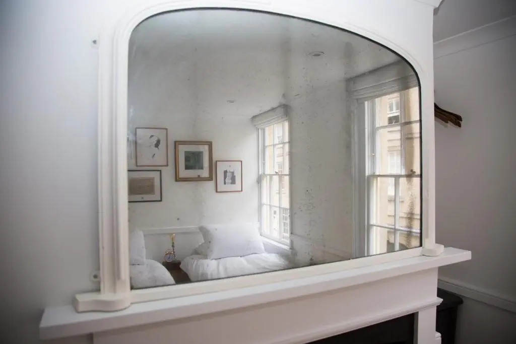 Central Georgian Townhouse with Free Parking