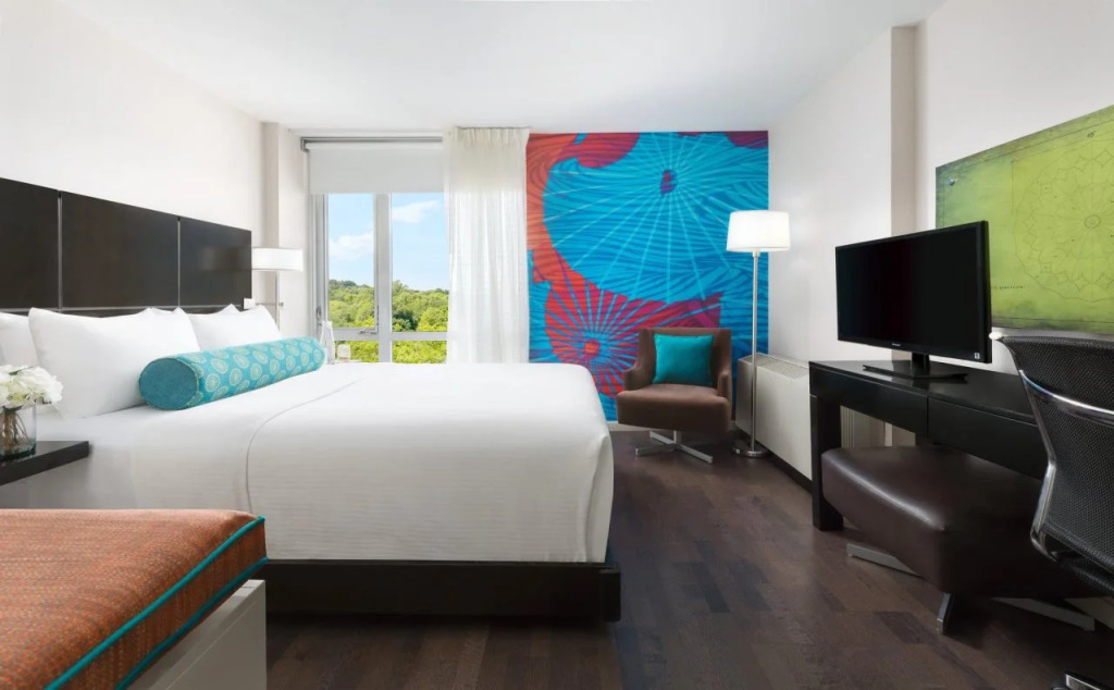 Hotel Indigo Boston - Newton Riverside