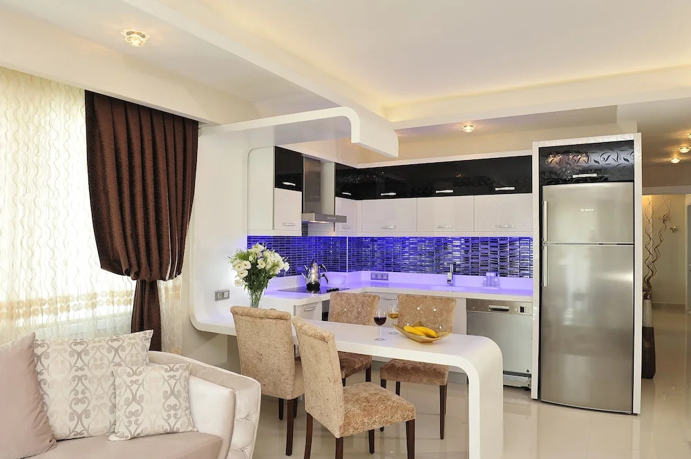 Azura Park 2 Bedroom Lux Apt 1