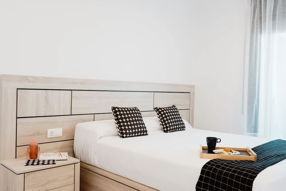 Hauzify I Apartaments Coral