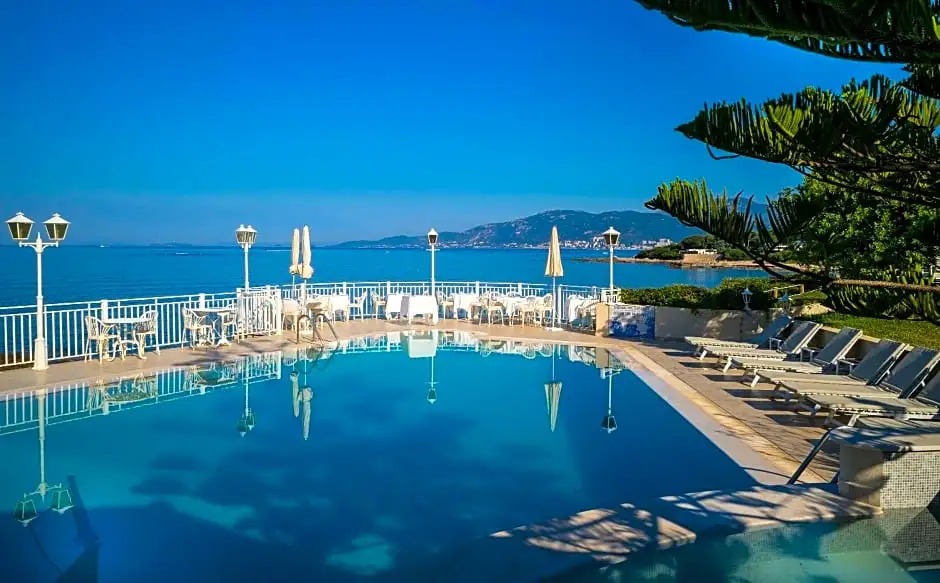 Hotel Le Maquis