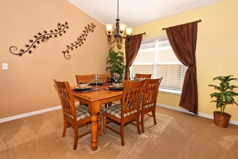 Hotel 1112 Solana Circle 4 Bedrooms, 3 Bathrooms