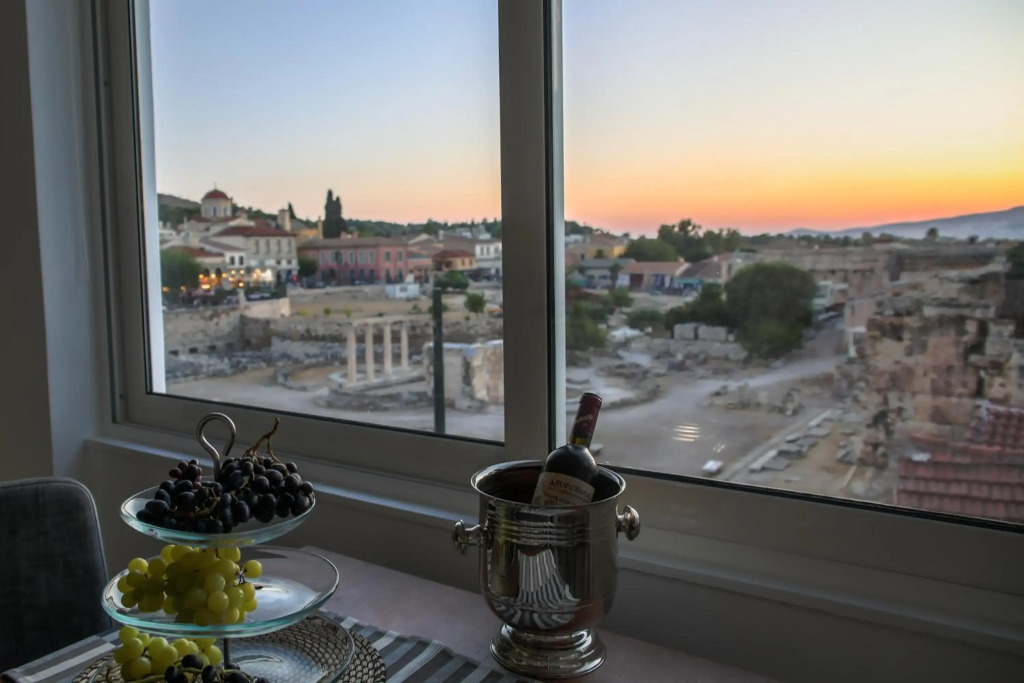 Aeolis Suites