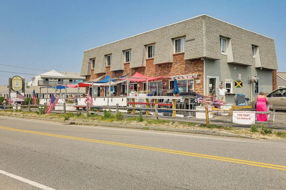 Family Beach Days: Dog-friendly Cape Cod Condo