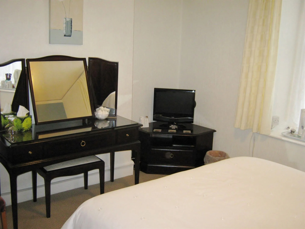 Dunedin Guest House