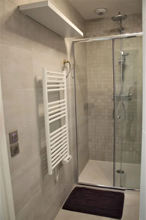 Viva Riviera Modern Brand New 1 Bedroom Palais Foch