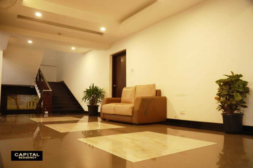 OYO 9679 Hotel Capital Residency