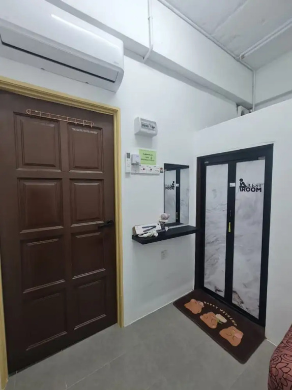 OYO 90866 Rakyat Inn