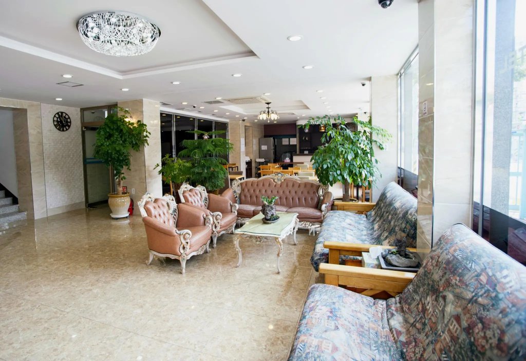 Hotel G