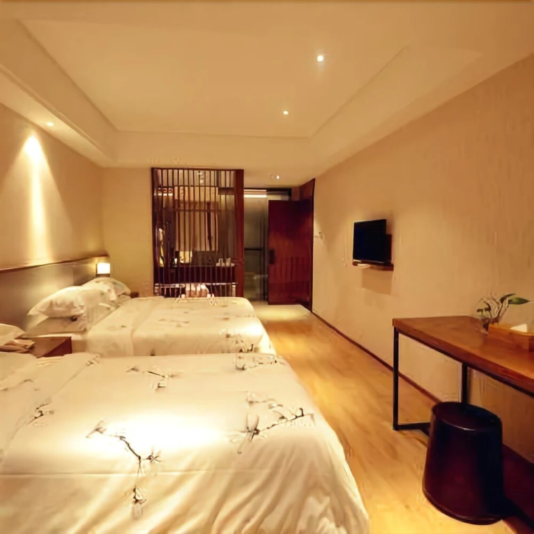 Serene Lodge Boutique Hotel