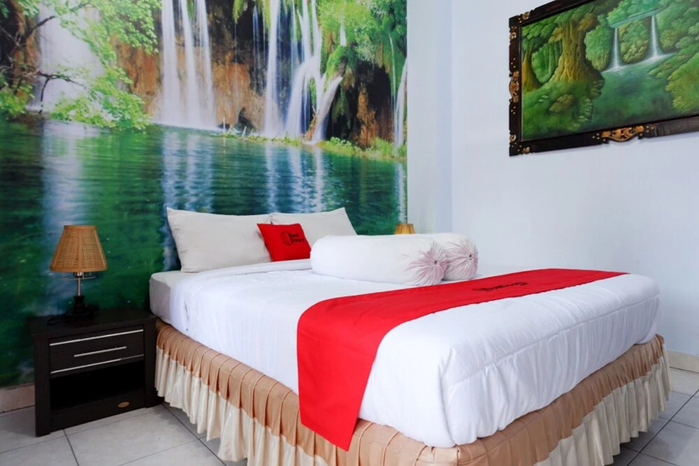 Garudha Hotel by RedDoorz