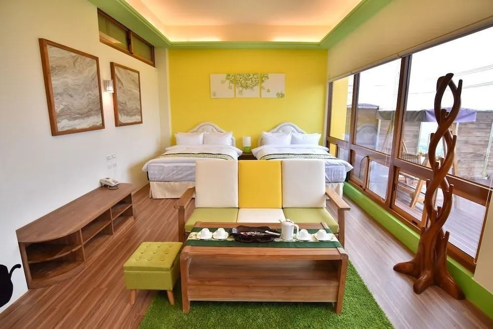 Rainbow Hill House彩虹山舍