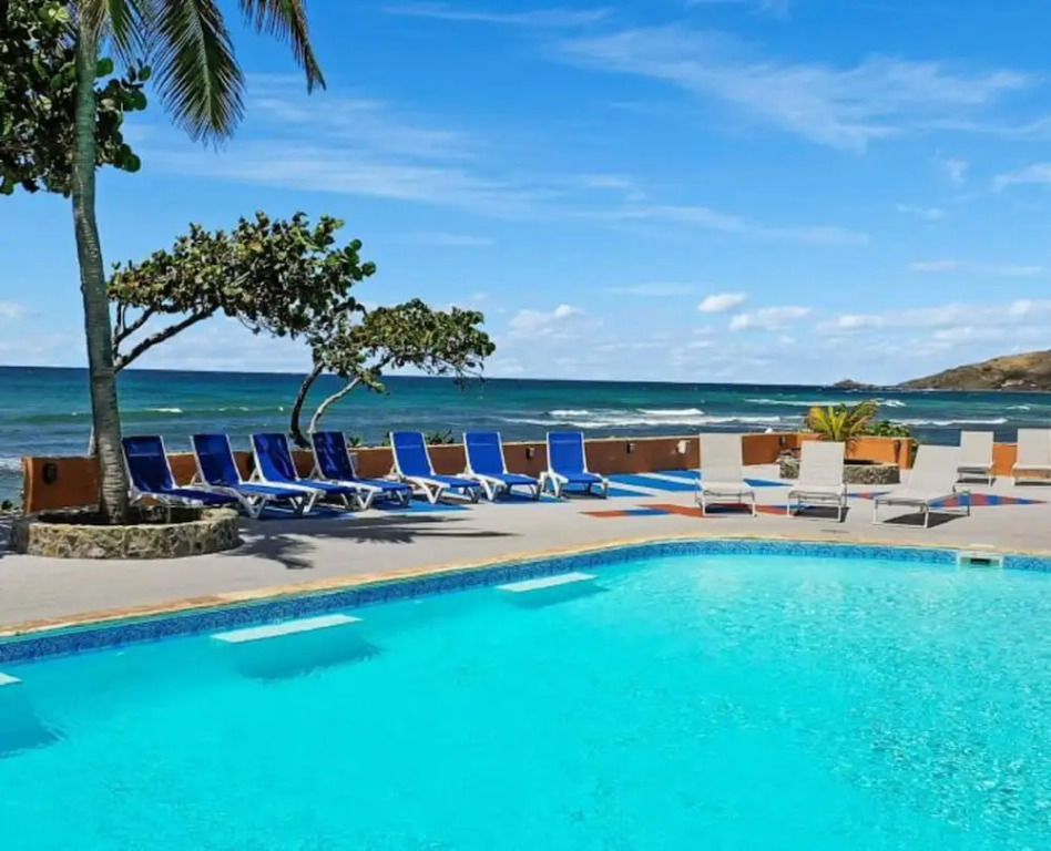 Grapetree Bay Hotel and Villas