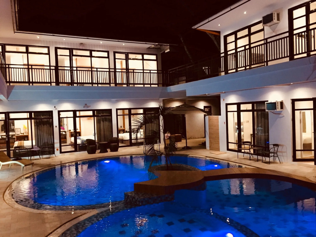 White Breeze Palawan Boutique Hotel