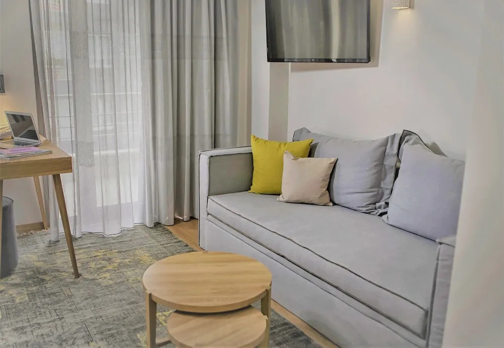 MIRIVILI hospitality & wellness