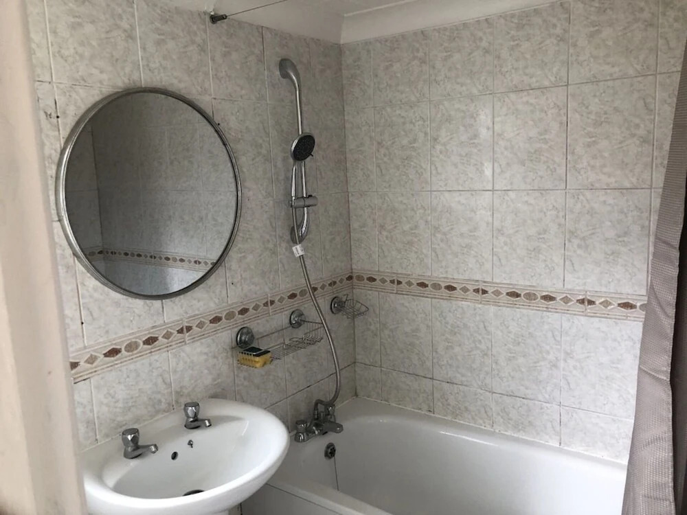 Lovely 3-Bed House in Gillingham