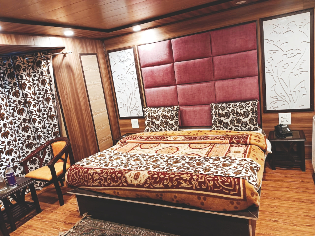 Hotel Zahgeer Gulmarg